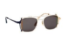 Load image into Gallery viewer, MM-0080 Sunglasses : broken Lens